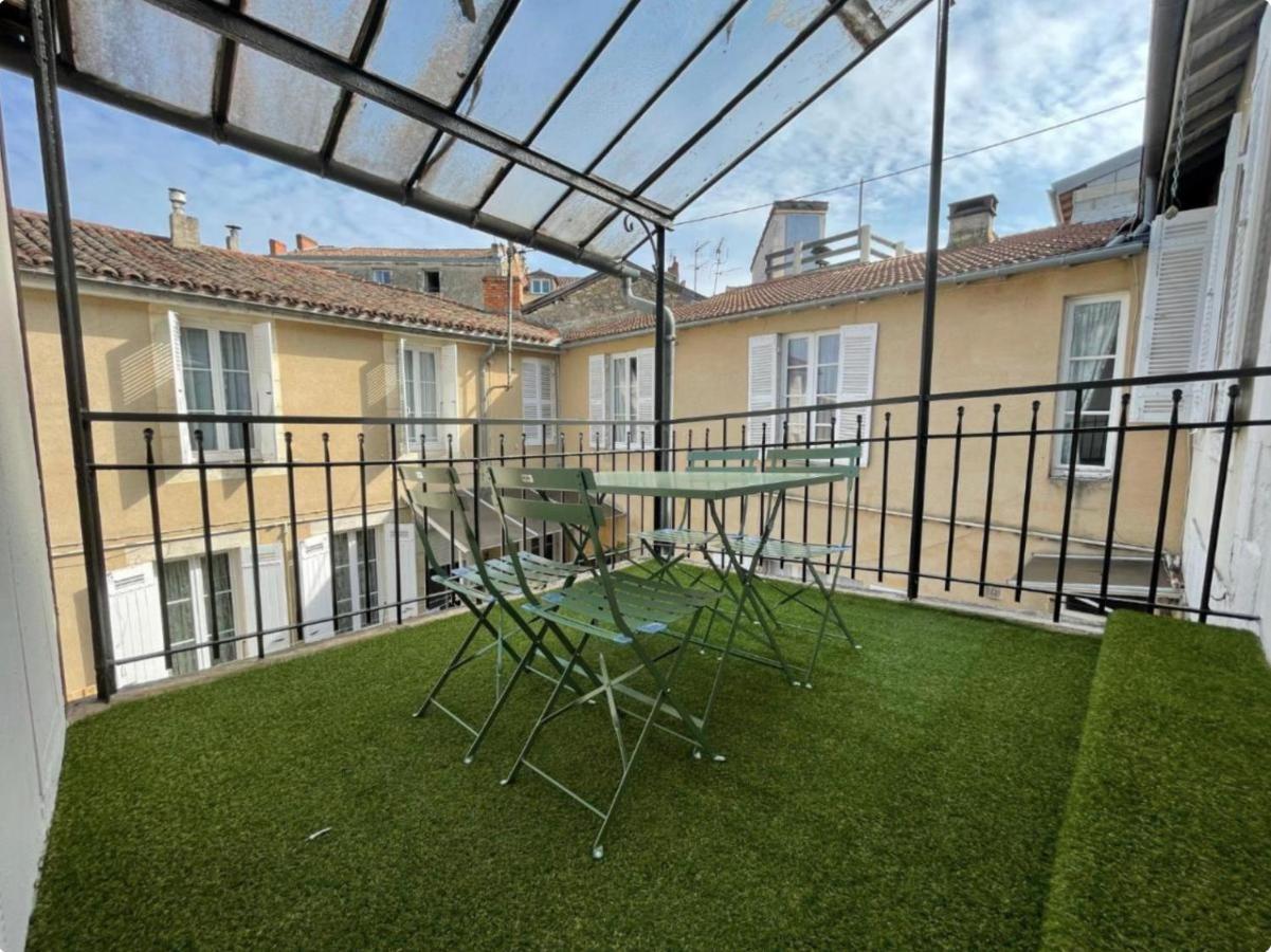 Superbe T2 Neuf Centre Ville Wifi Terrasse Netflix Périgueux Esterno foto